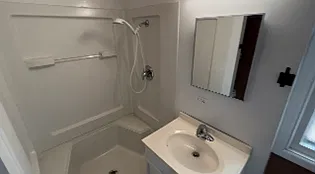 3 bed, 816 sqft, $1,200 — Photo 4