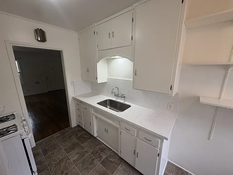 3802 W Heffron Dr #B — Photo 12