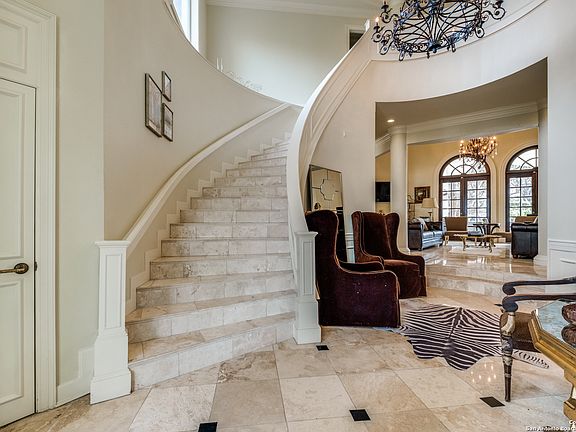 2nd image of 20 GALLERIA DR