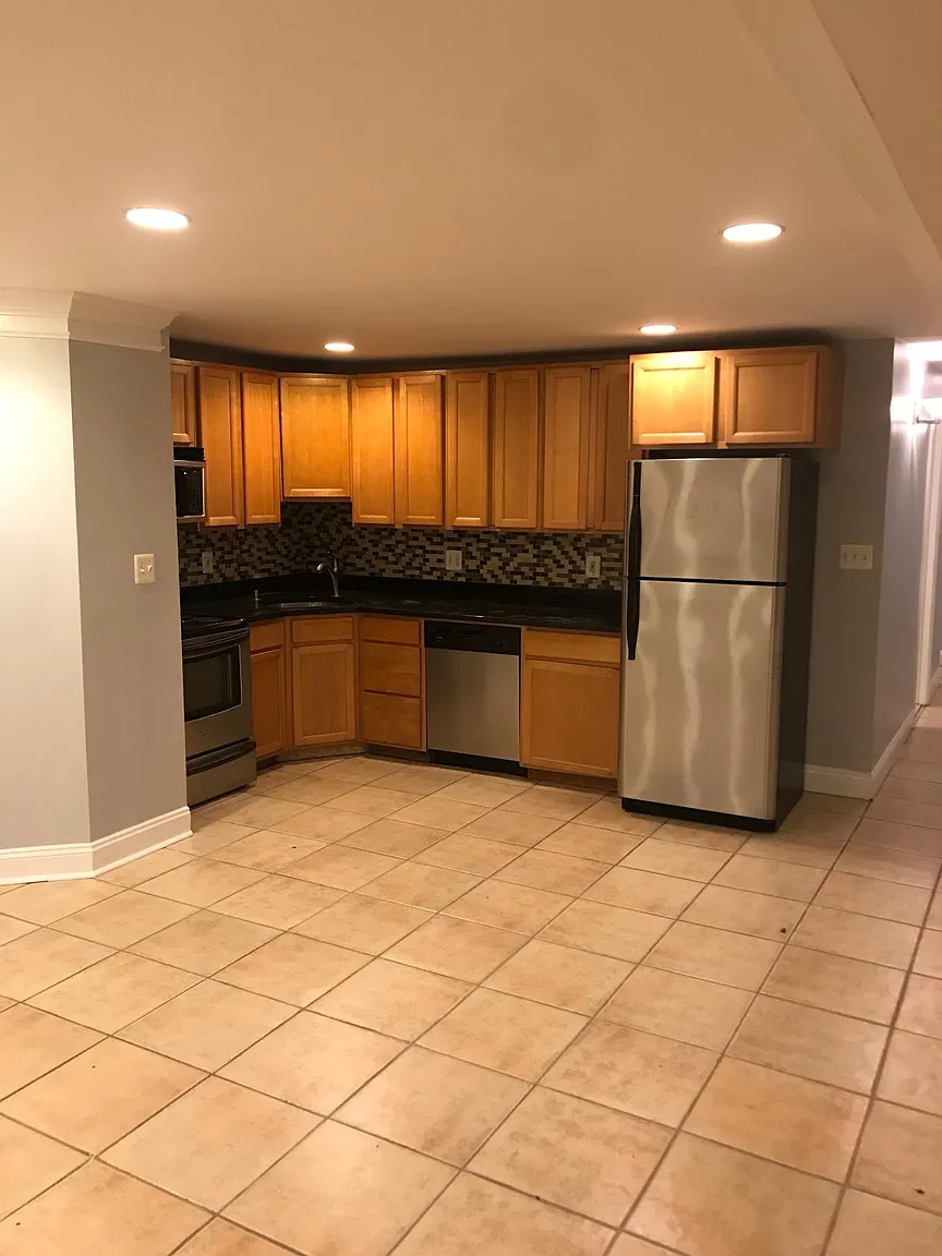 35 T St NW photo 1
