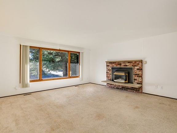 4th image of 1194 SW Leschi Dr