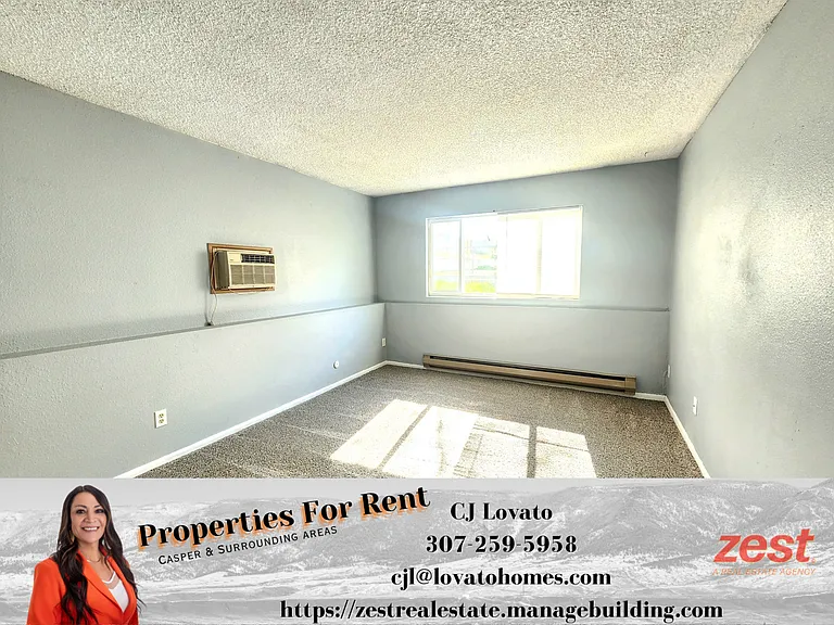 821 E 25th St #4 — Photo 4