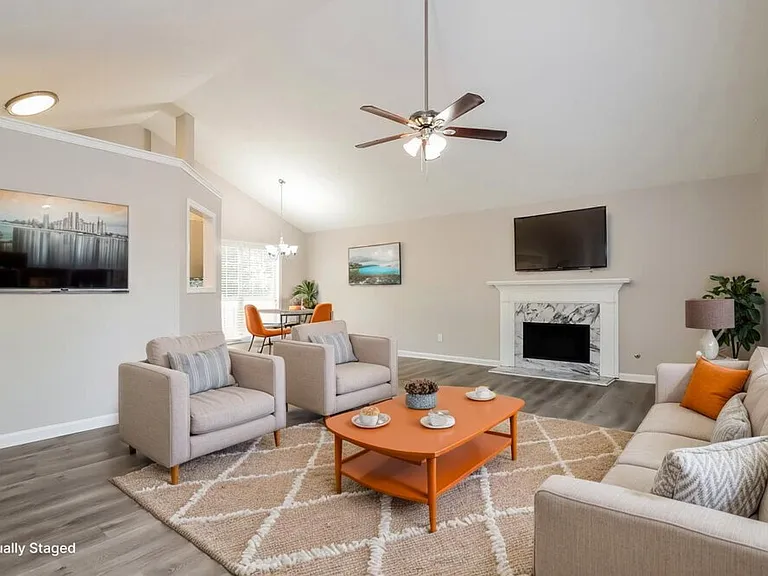 1393 Richland Creek Trl — Photo 4