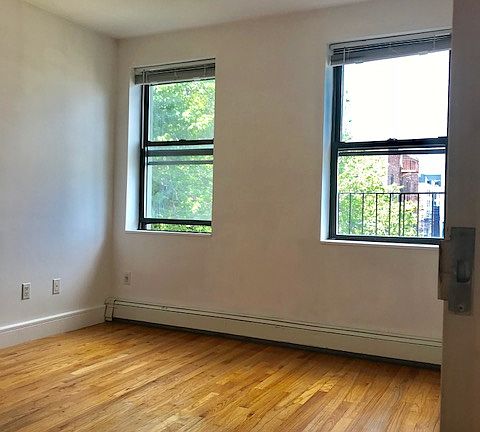 5th image of 193 E 4th St APT 4R