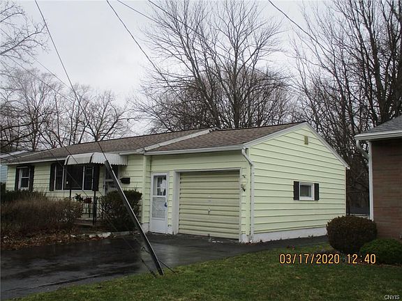 2nd image of 111 E Chaffee Ave