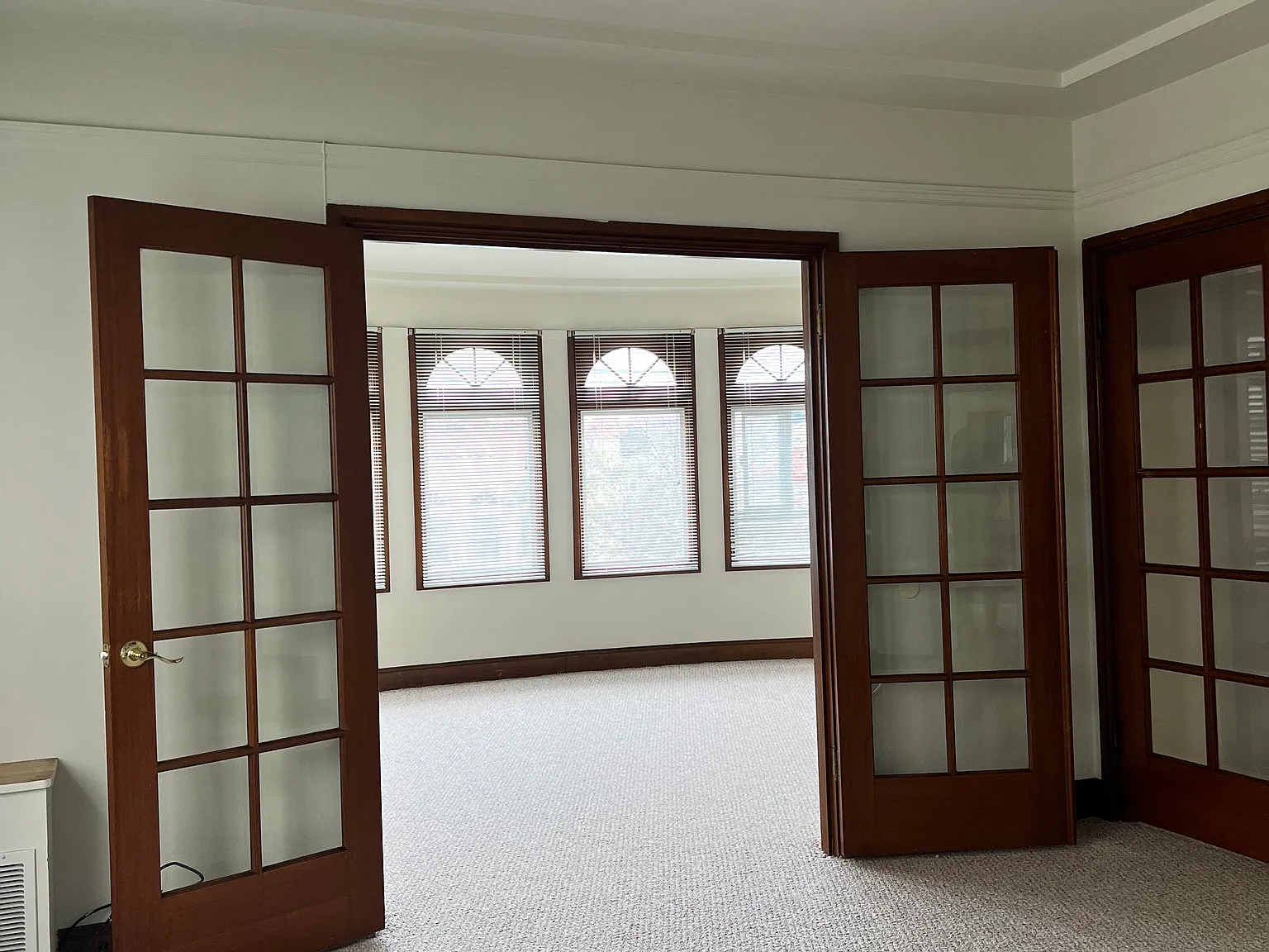 2 bed, 1125 sqft, $5,000 — Photo 4