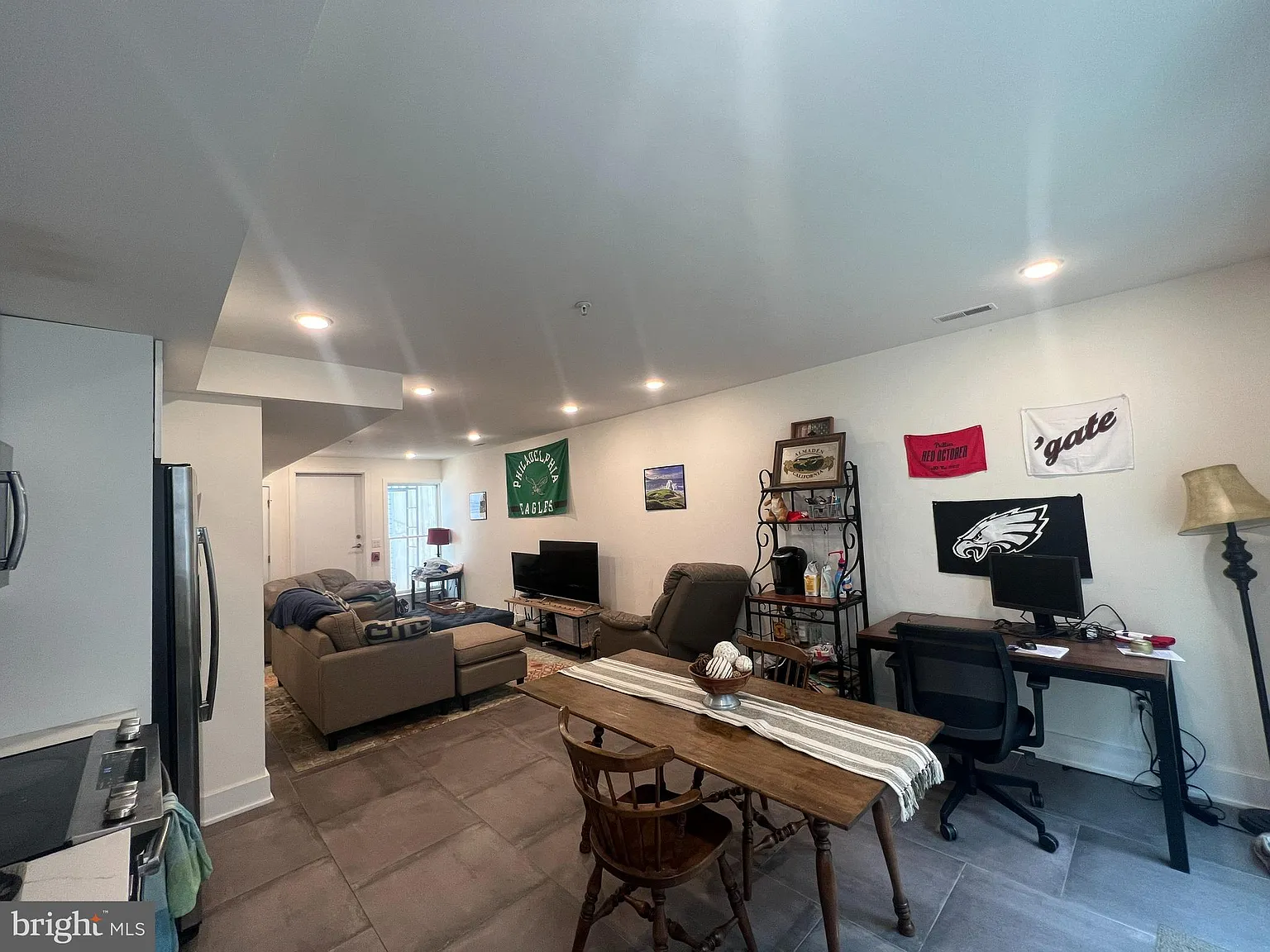 2 bed, $1,650 — Photo 3
