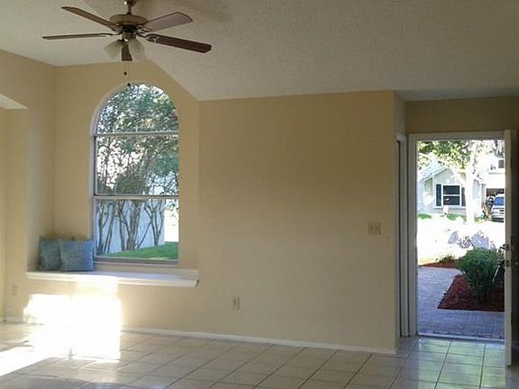 5th image of 2211 Kentucky Derby Dr