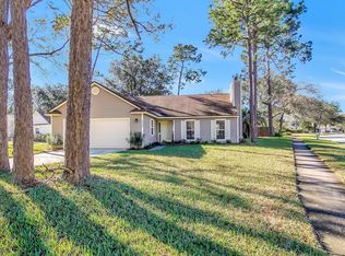 14130 Drakes Point Dr, Jacksonville, FL 32224