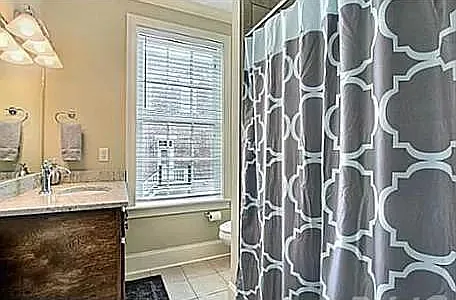 319 Berrien St — Photo 10