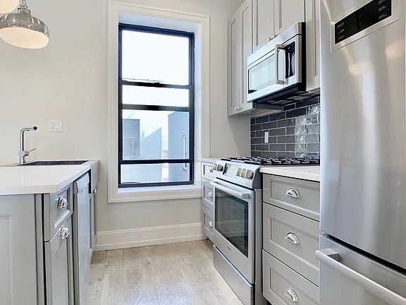 3rd image of 1155 Dean St APT 4