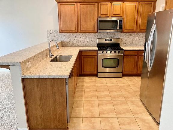 3rd image of 3256 Celebration Ave E
