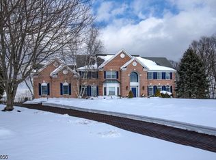 7 Emmons Path, Chester, NJ 07930