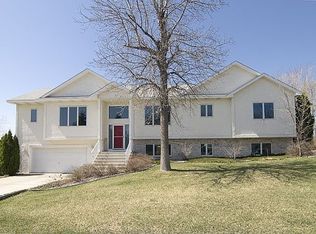 7431 Quantico Ln N, Maple Grove, MN 55311