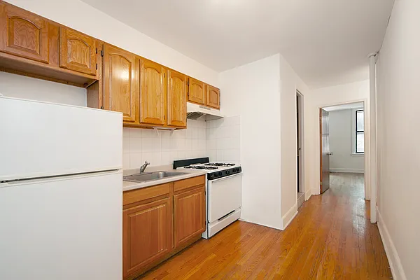 Rented by R New York | media 7