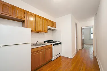 Rented by R New York