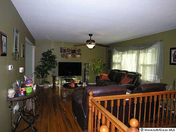 5th image of 21 Bamberry Ln