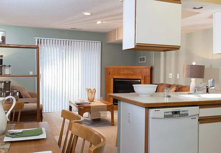1212 Hanley Rd #7 — Photo 8