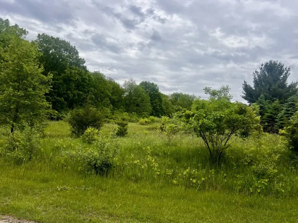 806 Cottonwood Ct, Dixon, IL 61021