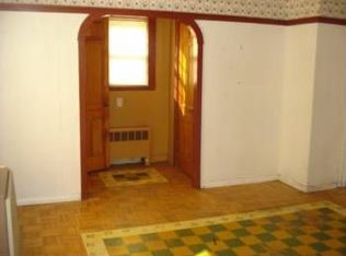 30 Oakland School St, Oakland, RI 02858