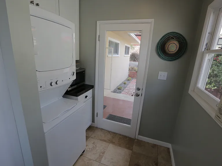 1656 Beryl St — Photo 22