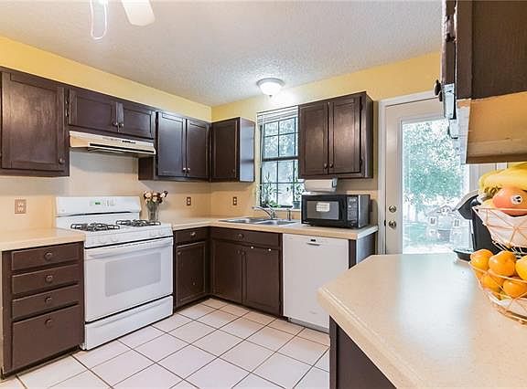 4th image of 106 Creekside Dr