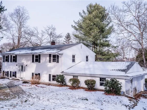 123 Cowesett Rd, Warwick, RI 02886