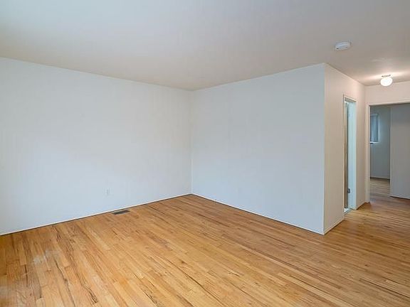 5th image of 3016 Wolverine Dr