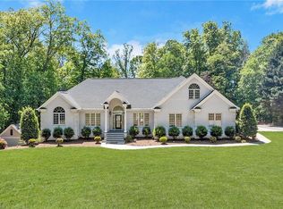 1002 Pleasant Dr, Mebane, NC 27302