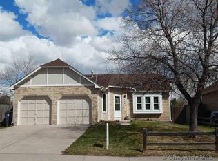 4605 Shell Beach Ave, Cheyenne, WY 82009
