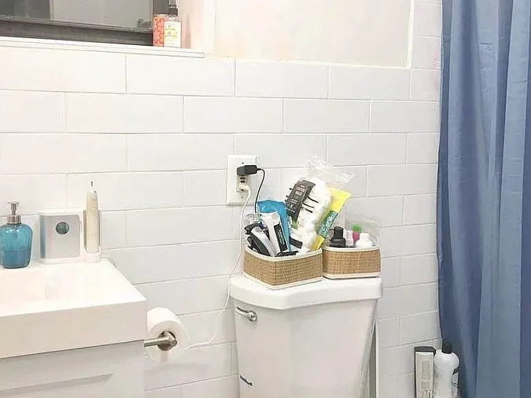 1699 Lexington Ave #2A — Photo 5