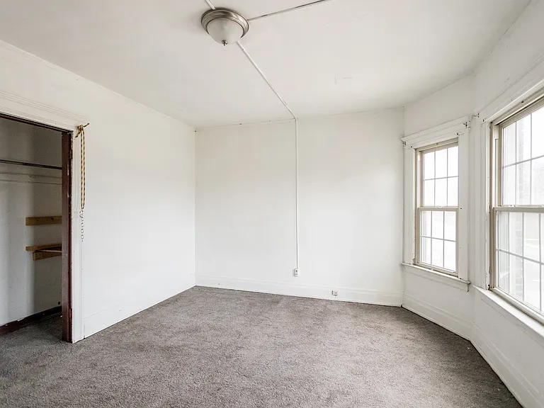 1195 Clark St — Photo 13