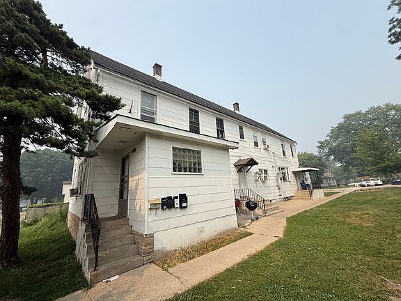 2nd image of 1309 Jackson St