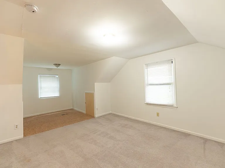 4916 Gold Crest Dr — Photo 32
