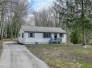 7744 Cooley Rd, Ravenna, OH 44266