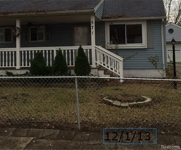 1st image of 571 Woodlawn Ave