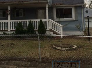 571 Woodlawn Ave, Ypsilanti, MI 48198
