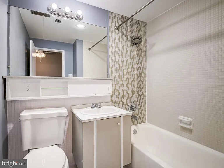 1265 Delaware Ave SW #52 — Photo 39