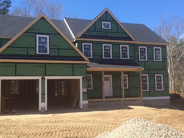1st image of 16 Bristol Pond Dr