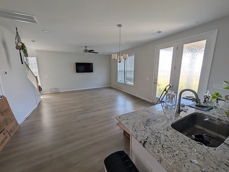 8824 Credence Dr — Photo 5