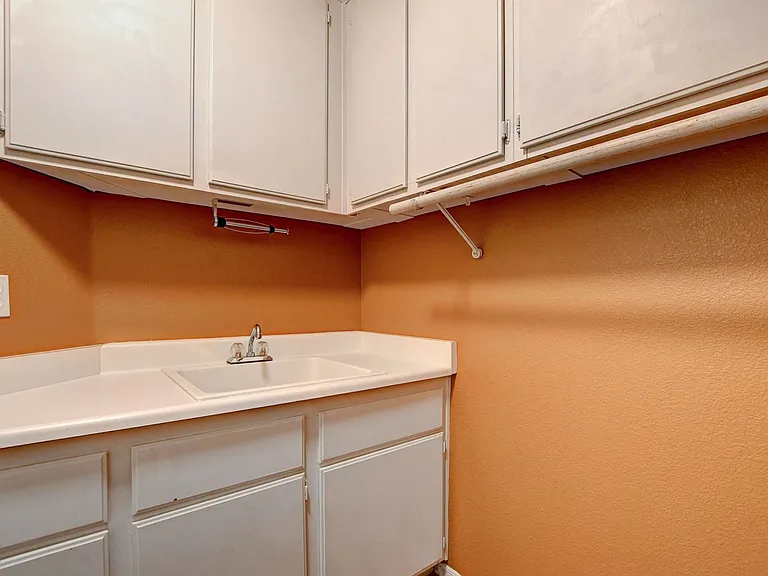 8401 Desert Quail Dr — Photo 50