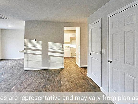 3rd image of 557 Leven Dr #10