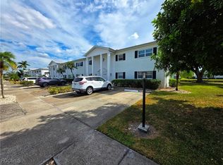 1462 Myerlee Country Club Blvd #2F, Fort Myers, FL 33919
