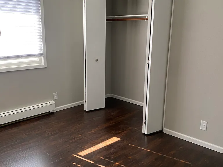31 Valley Ave — Photo 6