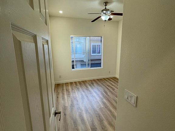4th image of 15 Veneto Ln