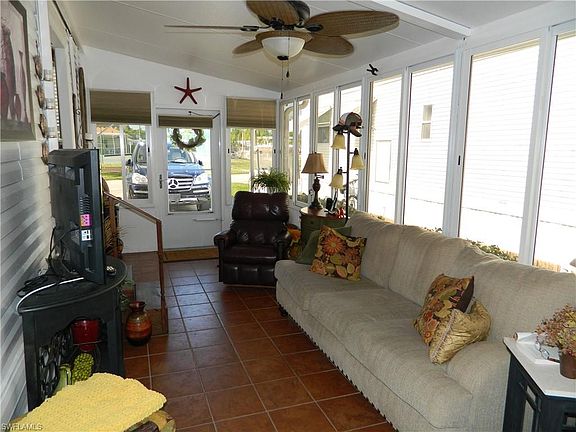 4th image of 8696 Pepperwood Dr