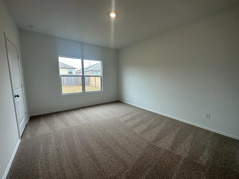 312 Sonterra Dr — Photo 17