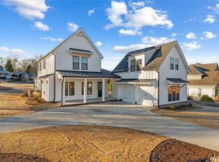 3716 Fork Shoals Rd, Simpsonville, SC 29680