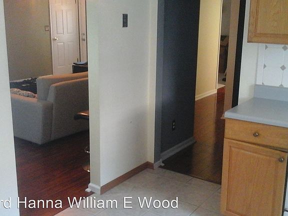 4th image of 641 Aylesbury Dr
