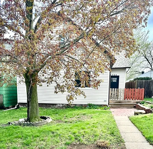 1304 Buffalo St Photo 1